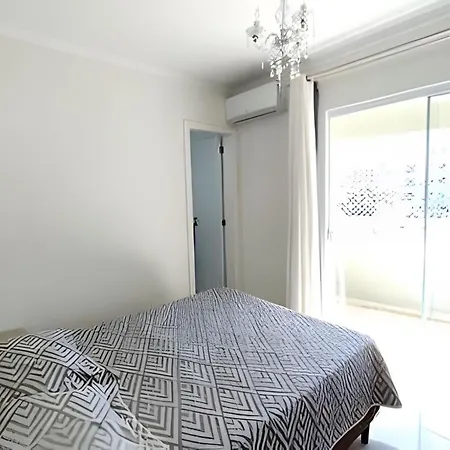 Apartamento na Praia de Bombas - 2 dorms 6pessoas-2